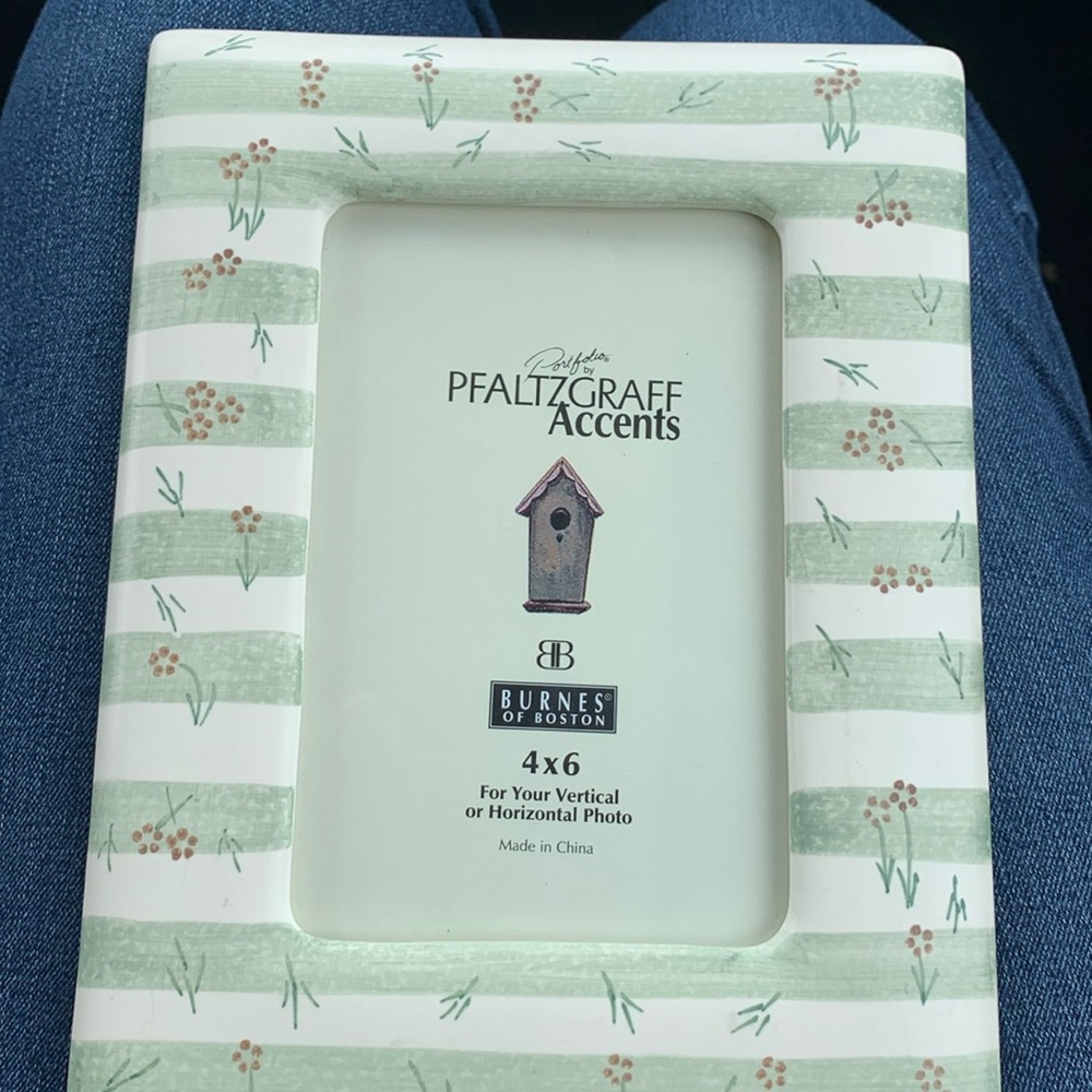 Pfaltzgraff Frame